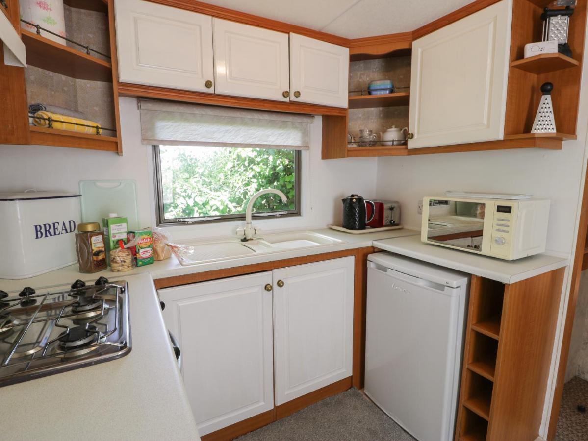 Fron Dderw Caravan Holyhead Zewnętrze zdjęcie