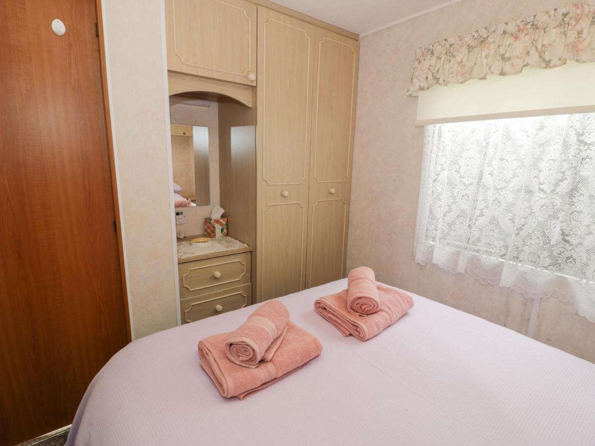 Fron Dderw Caravan Holyhead Zewnętrze zdjęcie