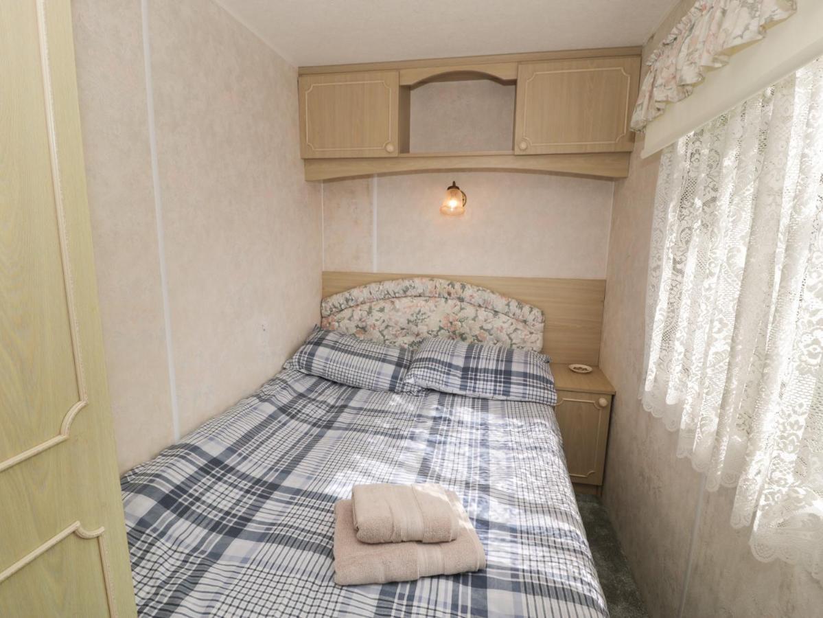 Fron Dderw Caravan Holyhead Zewnętrze zdjęcie