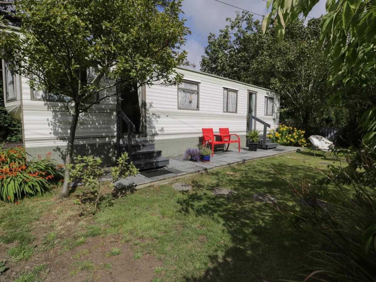 Fron Dderw Caravan Holyhead Zewnętrze zdjęcie